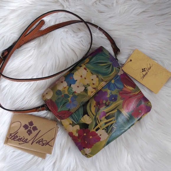 Patricia Nash Handbags - NWT PATRICIA NASH BALLURI LEATHER CROSSBODY BAG